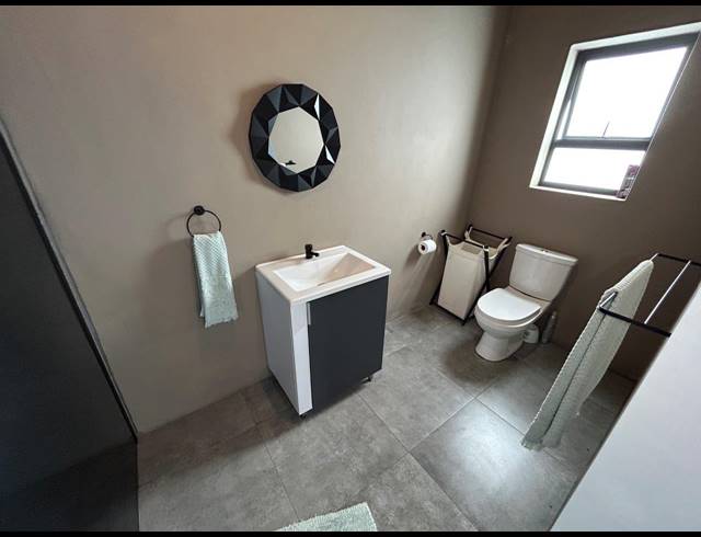 3 BEDROOM HOUSE FOR SALE IN PARADISE BEACH
